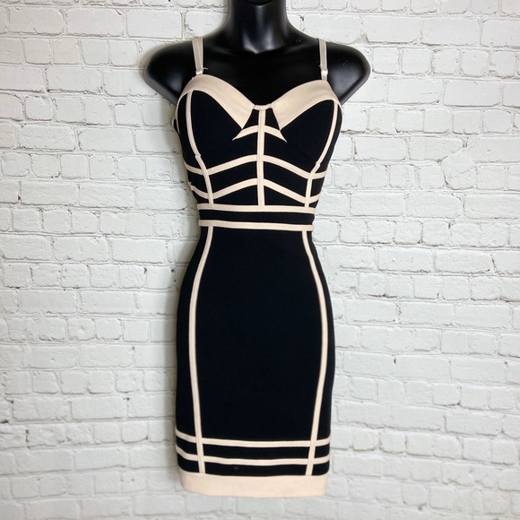 Entry Dresses & Skirts - Black Strap Dress Size Large